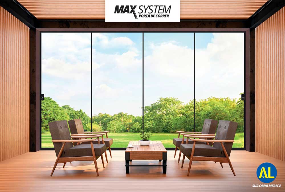A porta de correr Max System combina funcionalidade e design limpo, proporcionando movimento suave e silencioso. Dessa forma, você oferece aos seus clientes uma solução prática que não compromete a estética do ambiente.