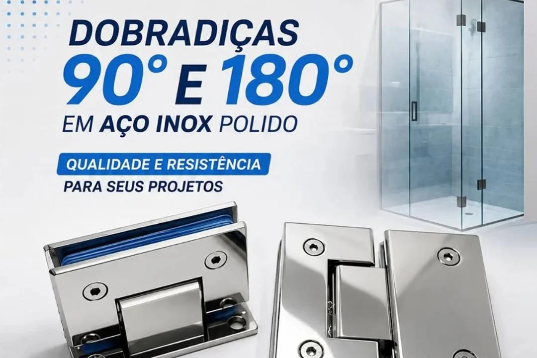 Dobradiças em aço inox polido de alta resistência à corrosão, ideais para projetos de box de vidro e fechamentos residenciais ou comerciais.